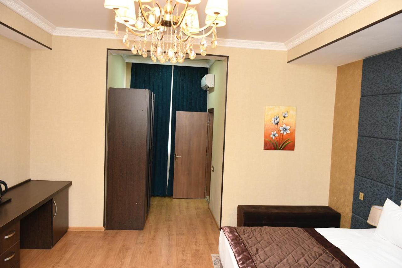 Square Baku Hotel Exterior photo