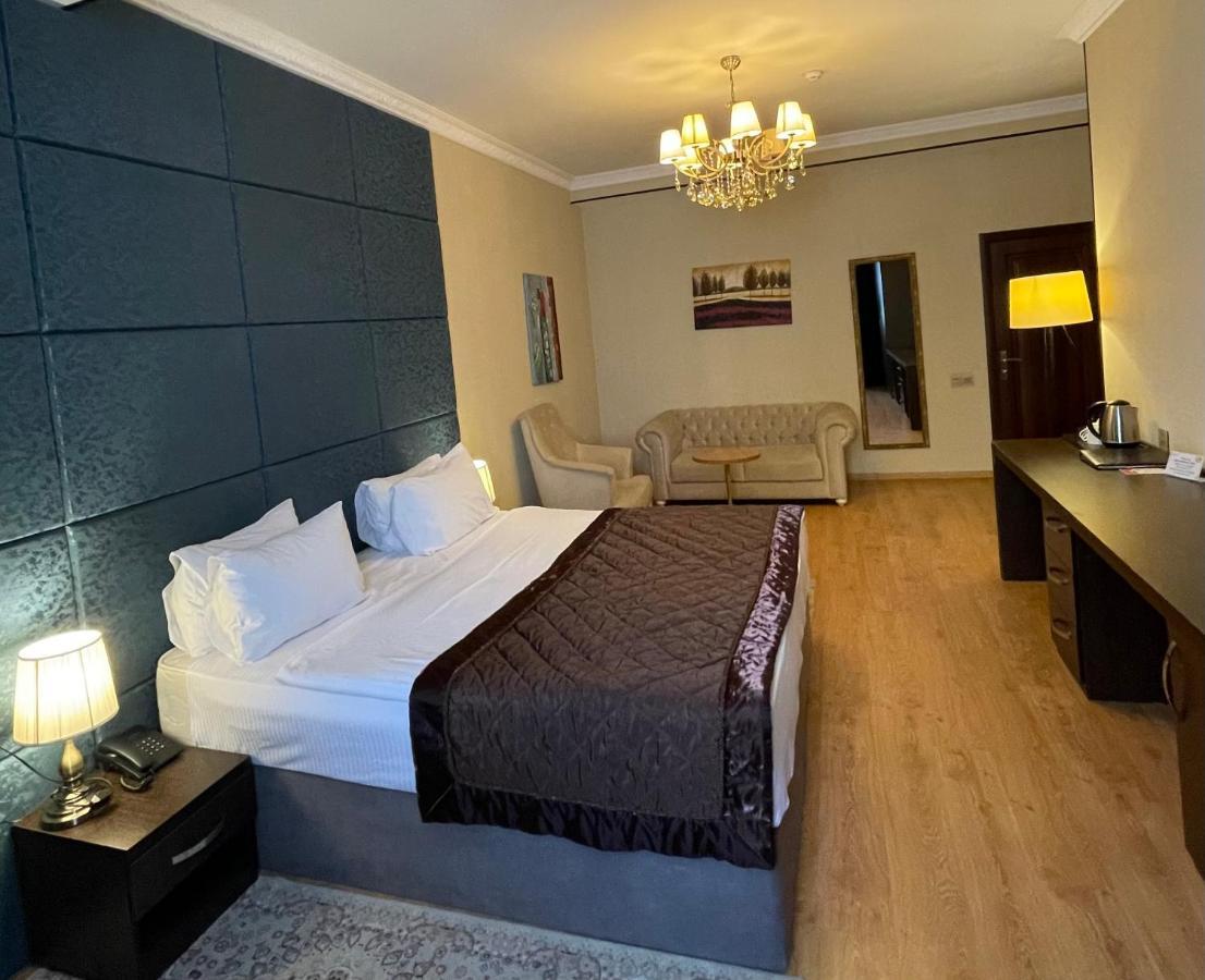 Square Baku Hotel Exterior photo