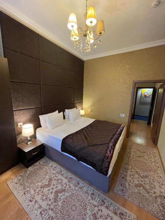 Square Baku Hotel Exterior photo