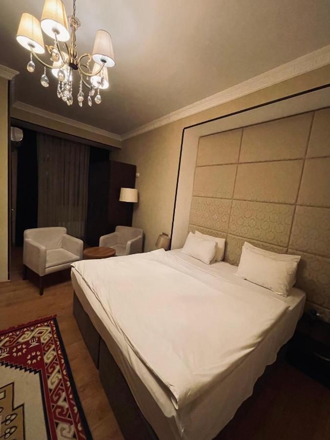 Square Baku Hotel Exterior photo